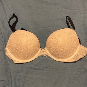 Victoria Secret size 32c